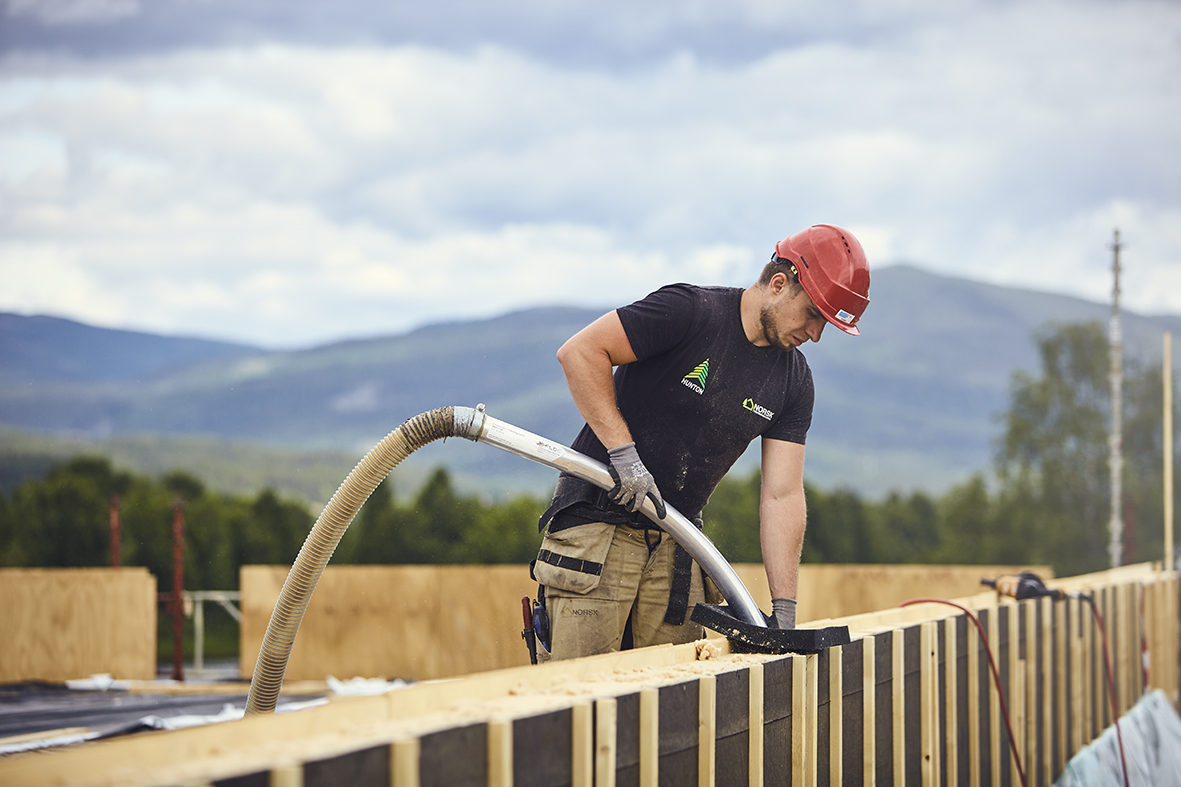 Naturlig isolasjon som gir et sunnere og mer behagelig hjem